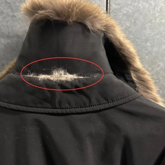PRADA BLACK GORE-TEX BODY FOX FUR COLLAR WITH LOGO BELT COAT